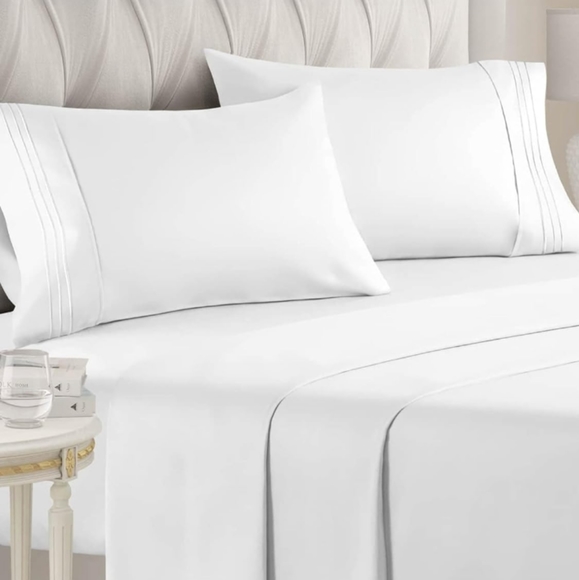 NWT White Sheet Set Size Full Microfiber - Picture 1 of 7